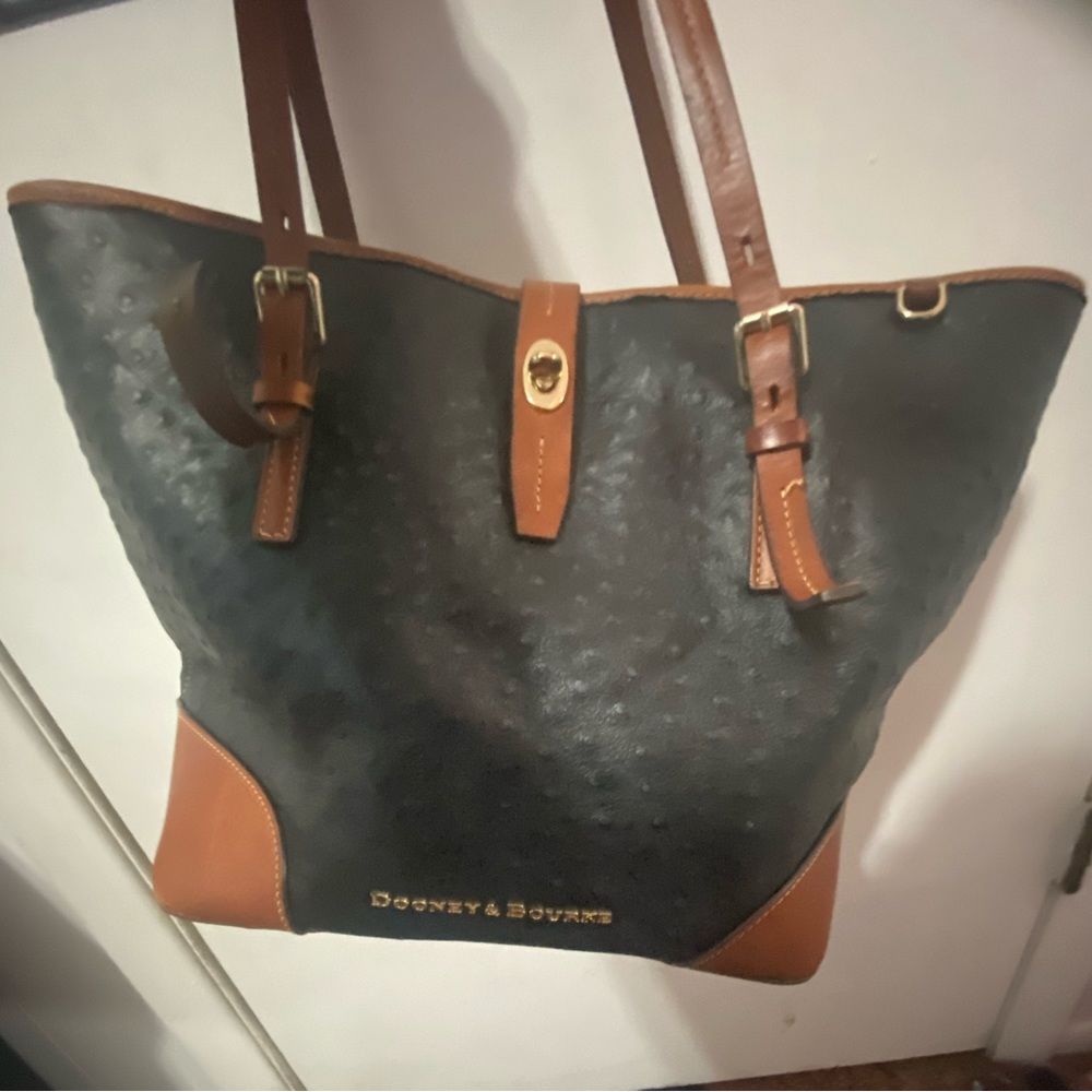 Dooney & Bourke Purse
